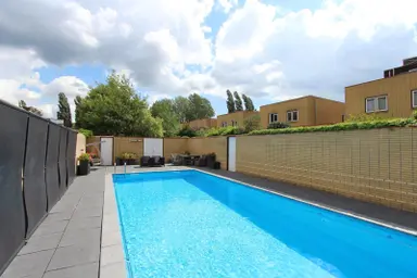 260μ² house προς ενοικίαση για 6950€/μήνα σε Bovenkerkerweg 79, Amstelveen