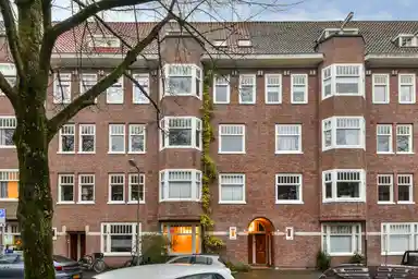 86m2 apartment à louer pour 3500€/mois à Van Tuyll van Serooskerkenweg 29-H, Amsterdam