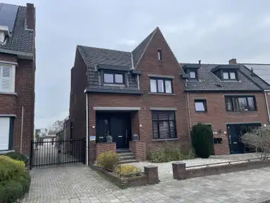 91m2 apartment te huur voor 1195€/maand in Gasthuiskampstraat 9, Venlo