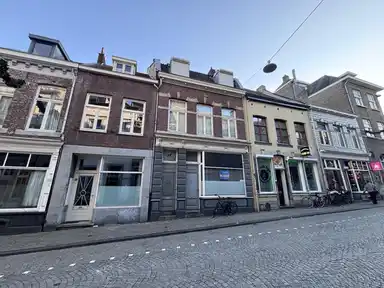 72m2 apartment zur Miete für 1295€/Monat in Grote Gracht, Maastricht