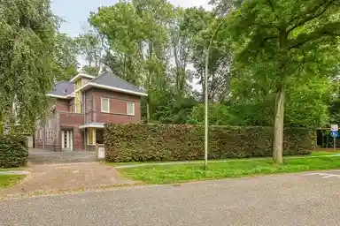 220m2 house to rent for 4750€/month in Guirlande 205, The Hague