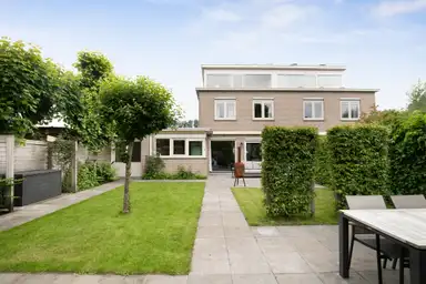 184m2 house to rent for 2995€/month in Amerbachstraat 13, Rotterdam