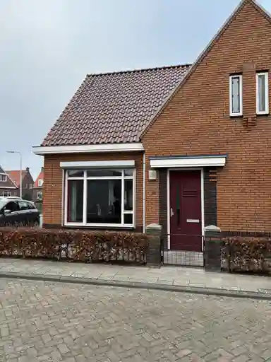 85m2 house zur Miete für 900.3€/Monat in Julianastraat 2, Klaaswaal