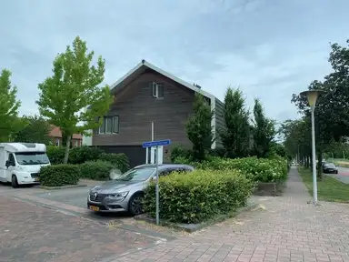 210m2 house zur Miete für 1750€/Monat in Droogmakerijstraat, Zwolle