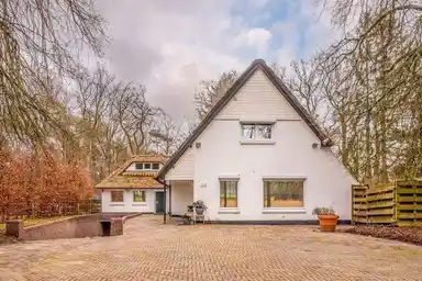 189m2 house to rent for 4500€/month in Amsterdamseweg, Arnhem
