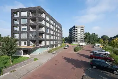 100m2 apartment to rent for 1588€/month in Menno ter Braakstraat 106, The Hague