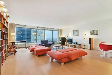 134m2 apartment te huur voor 2750€/maand in Prins Willem-Alexanderweg 169, The Hague