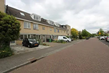 130m2 house to rent for 3000€/month in Gaasterland 42, Amstelveen
