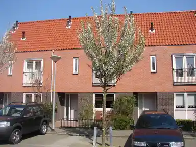 130m2 house to rent for 1375€/month in Fedoralaan 2, Nieuw-Vennep