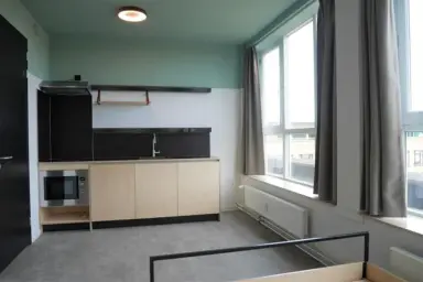 21μ² studio προς ενοικίαση για 921€/μήνα σε Dokter Nevenstraat, Maastricht