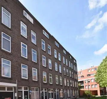 40μ² studio προς ενοικίαση για 1300€/μήνα σε Frederikstraat, Rotterdam