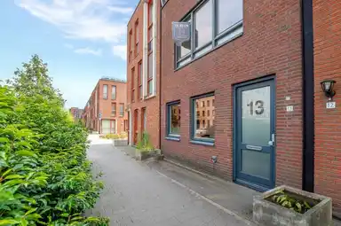 99m2 house à louer pour 1950€/mois à Rotterdamhaven, Purmerend