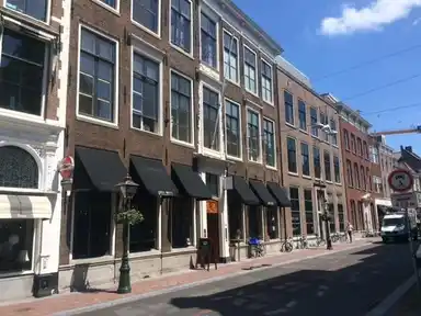 40μ² apartment προς ενοικίαση για 1360€/μήνα σε Breestraat, Leiden