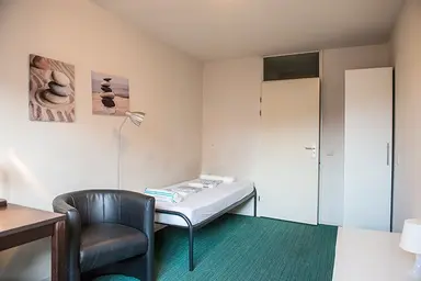 12μ² room προς ενοικίαση για 416.41€/μήνα σε Van der Vennestraat 38, The Hague
