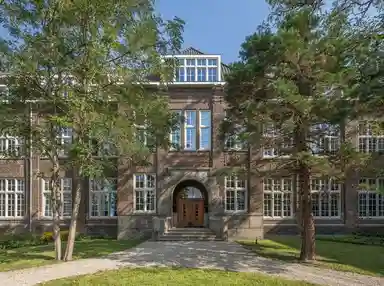 173m2 apartment à louer pour 2854€/mois à Verspronckweg 150C-08, Haarlem