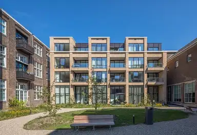 77m2 apartment à louer pour 2100€/mois à Verspronckweg 150D-38, Haarlem
