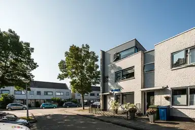 114m2 house to rent for 2400€/month in A. den Doolaardstraat, Almere