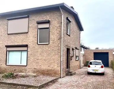 90m2 house à louer pour 1500€/mois à Craiantstraat 26, Maastricht