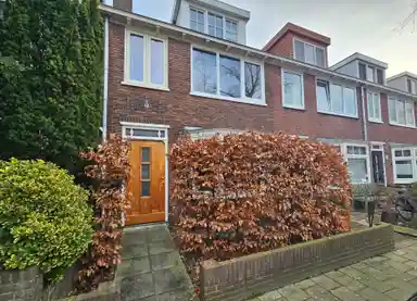 105m2 house à louer pour 2950€/mois à Tafelbergstraat 18, Haarlem