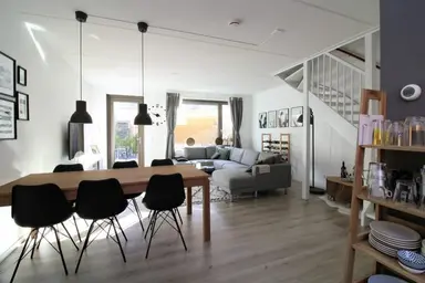 115m2 house à louer pour 1500€/mois à Pelikaanstraat, Groningen
