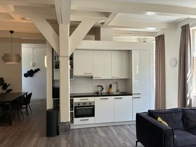84m2 apartment to rent for 2300€/month in Noordeinde 2E, Leiden