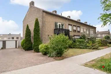 115m2 house te huur voor 1495€/maand in Nassaulaan 29, Weert