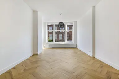 96m2 apartment à louer pour 2100€/mois à Goudenregenstraat 204, The Hague