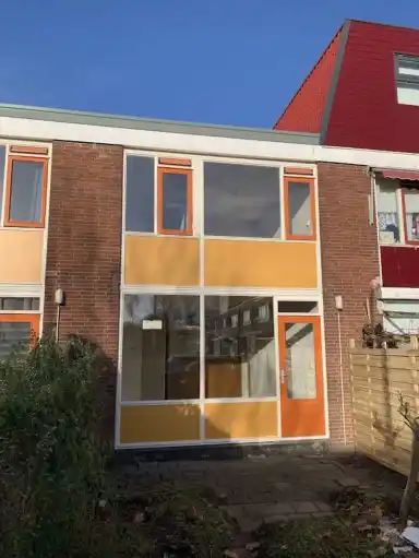 61m2 house te huur voor 764€/maand in Linnaeusstraat, Zaandam