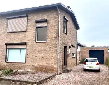 90m2 house à louer pour 1500€/mois à Craiantstraat 26, Maastricht