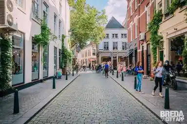 25m2 house à louer pour 1500€/mois à Sint Annastraat, Breda