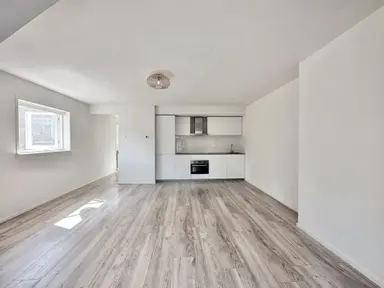 51m2 apartment te huur voor 2150€/maand in Nieuwendijk, Amsterdam