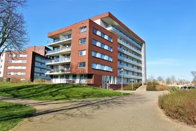 68m2 apartment to rent for 2250€/month in Royaards van den Hamkade, Utrecht