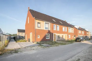 107m2 house to rent for 1233.1€/month in Smellekenlaan 78, Venray