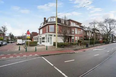 125m2 house à louer pour 2900€/mois à Geestbrugweg 21a, Rijswijk