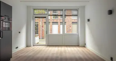 46m2 apartment à louer pour 1125€/mois à Van Riesenstraat 12, Heerenveen