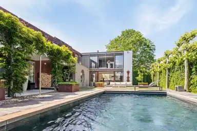 400μ² house προς ενοικίαση για 4650€/μήνα σε Max Havelaardreef, Oosterhout