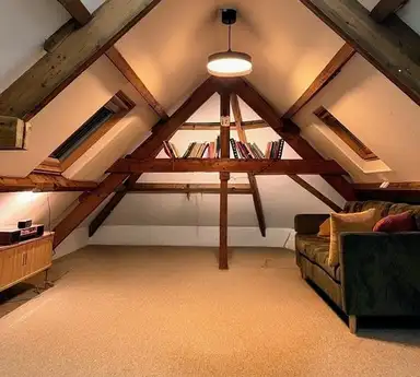 30m2 room to rent for 1390€/month in Vermeerstraat 124, The Hague