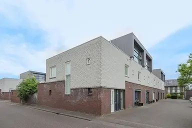 99m2 house zur Miete für 2400€/Monat in Noorddijk, Hoofddorp