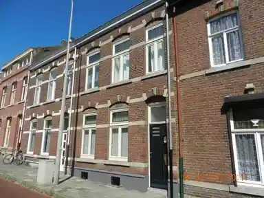 125m2 house in affitto per 1695€/mese a Tongerseweg, Maastricht