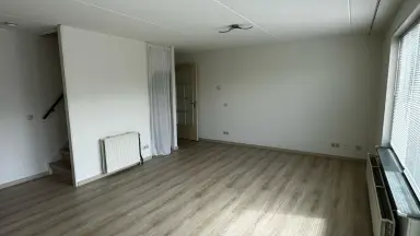 129m2 house zur Miete für 2500€/Monat in Rijnland, Lelystad