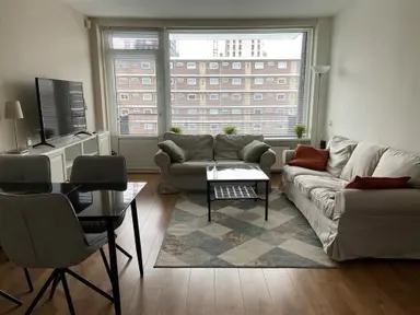 67μ² apartment προς ενοικίαση για 2500€/μήνα σε Meester G. Groen van Prinstererlaan 299, Amstelveen