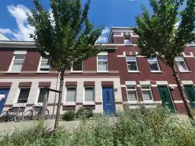118m2 house à louer pour 1795€/mois à Bloklandstraat 79, Rotterdam