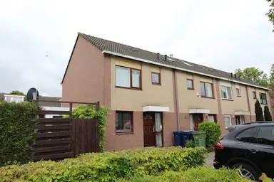 105m2 house te huur voor 2100€/maand in Cesar Franckweg, Almere