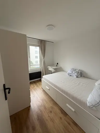 10μ² room προς ενοικίαση για 800€/μήνα σε Ponserstraat, Amsterdam