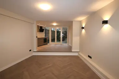60μ² apartment προς ενοικίαση για 2200€/μήνα σε Schiedamsesingel, Rotterdam