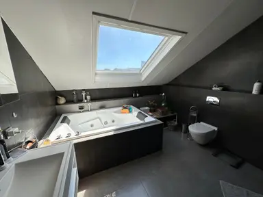 192μ² house προς ενοικίαση για 2795€/μήνα σε Monseigneur Poelsplein, Maastricht