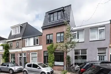107m2 house zur Miete für 3250€/Monat in Brouwersstraat, Haarlem