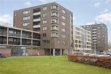 100m2 apartment à louer pour 2000€/mois à Lasserstraat 56, Leiden