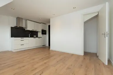 50μ² apartment προς ενοικίαση για 1400.25€/μήνα σε Vrijenbanselaan 16C, Delft