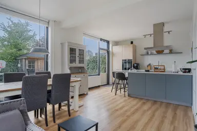 132m2 house in affitto per 2995€/mese a Rozentuin 8, Voorburg